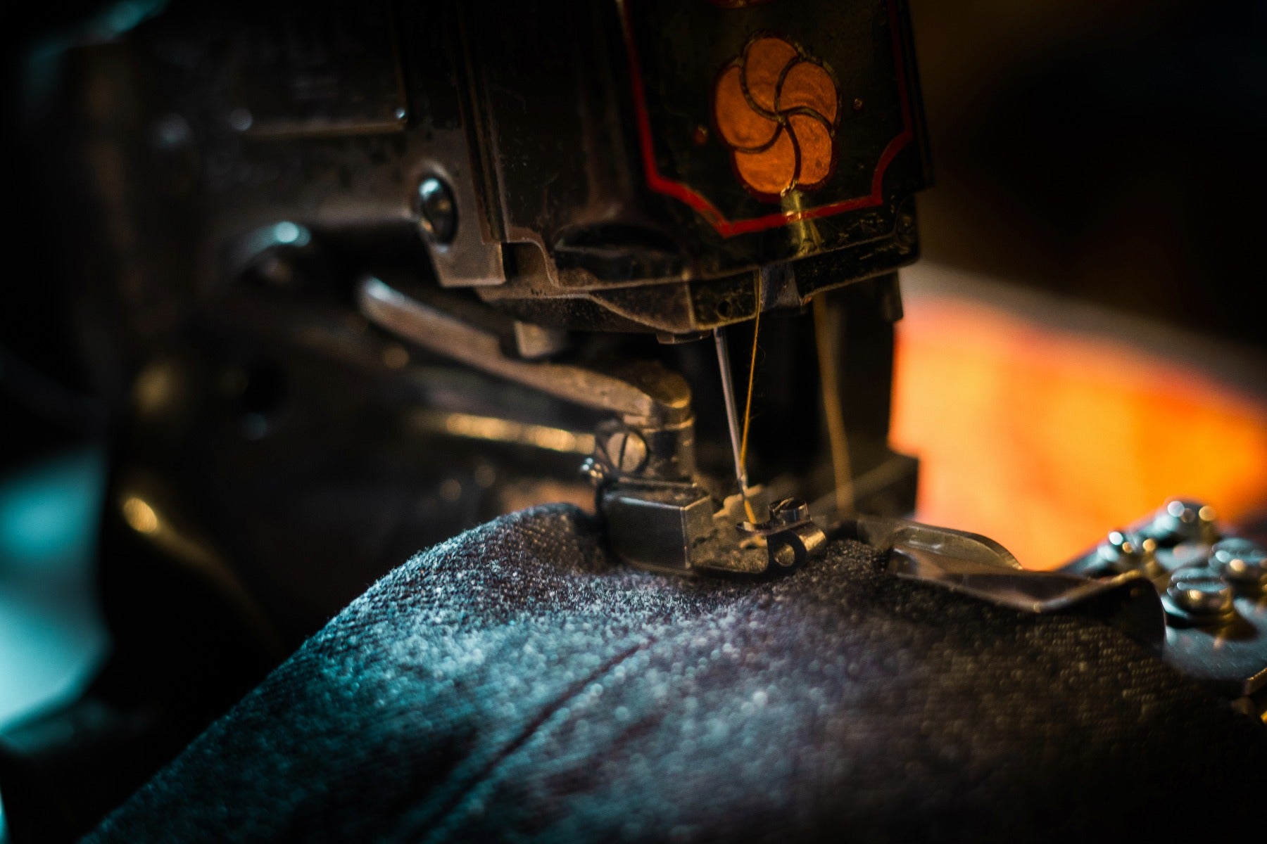 Chain Stitching - ONLY FOR JEANS FROM DC4 - Hemming Service No.:I