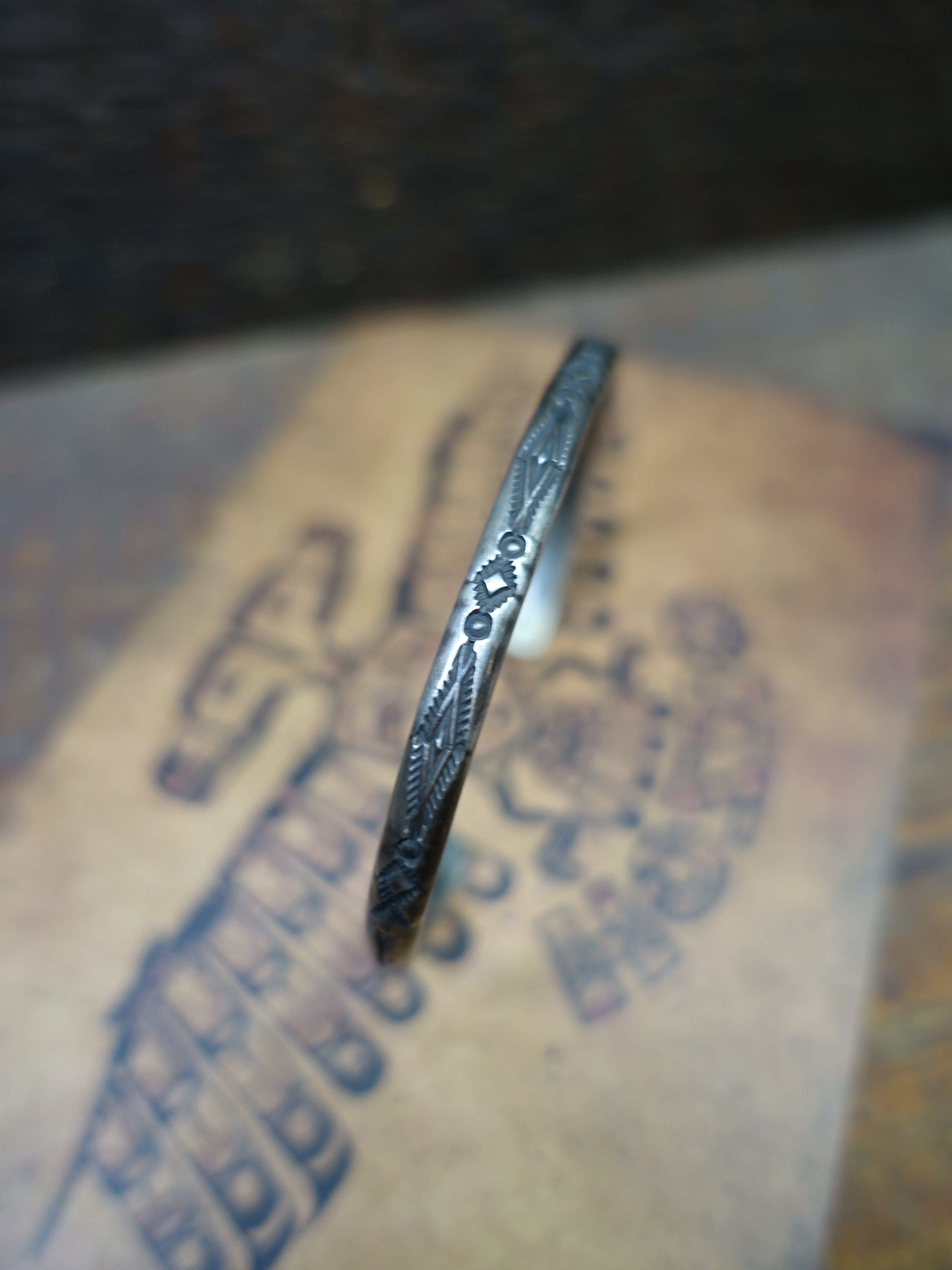 HOZHO - Native Stamp 1 - Silver Bangle