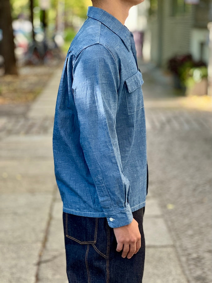 OPEN COLLAR SQUARE FLAP POCKET SHIRT