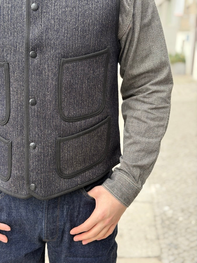 BBJ-001 - Early Vest - Navy Blue