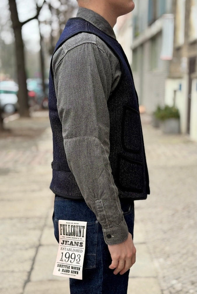 BBJ-001 - Early Vest - Navy Blue