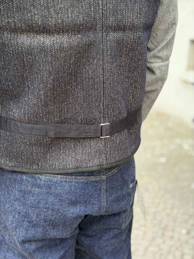 BBJ-001 - Early Vest - Navy Blue