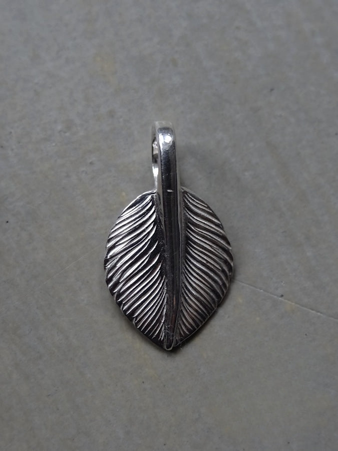 P-523L - Heart Feather - Medium - Left