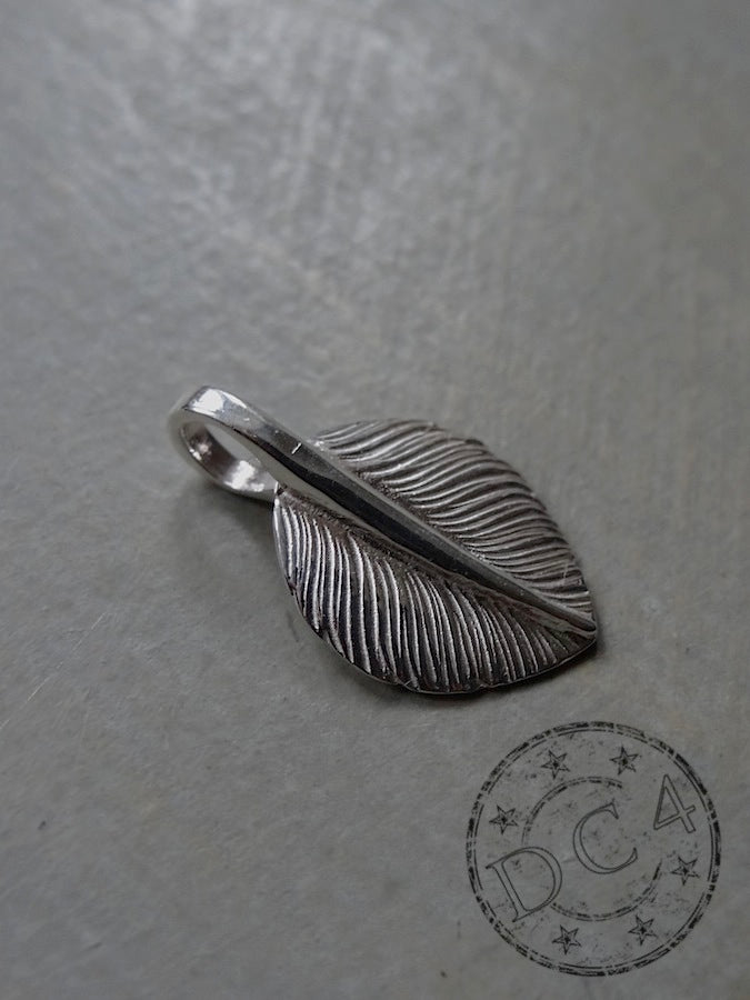 P-523L - Heart Feather - Medium - Left