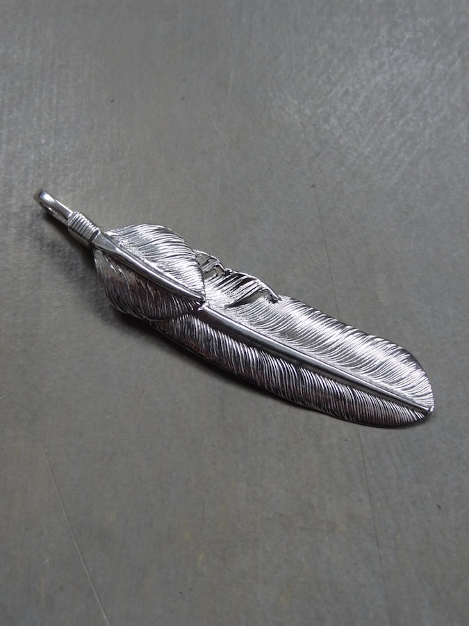 P-357R - Feather Pendant with Heartfeather - Large - Right
