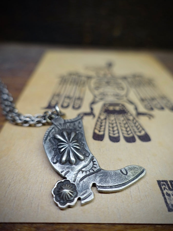 HOZHO - Western Boots - Pendant