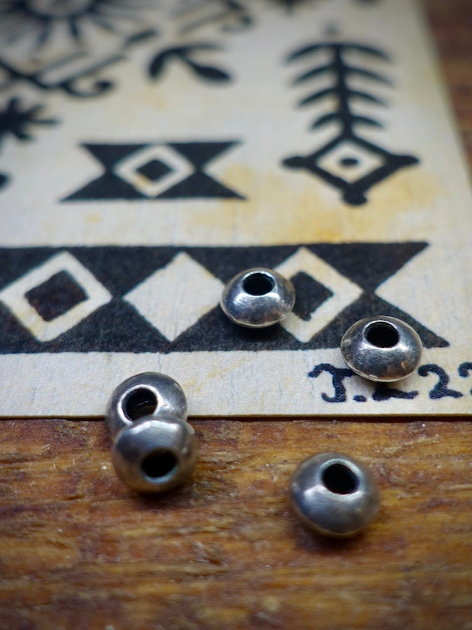 HOZHO - Silver Small Beads