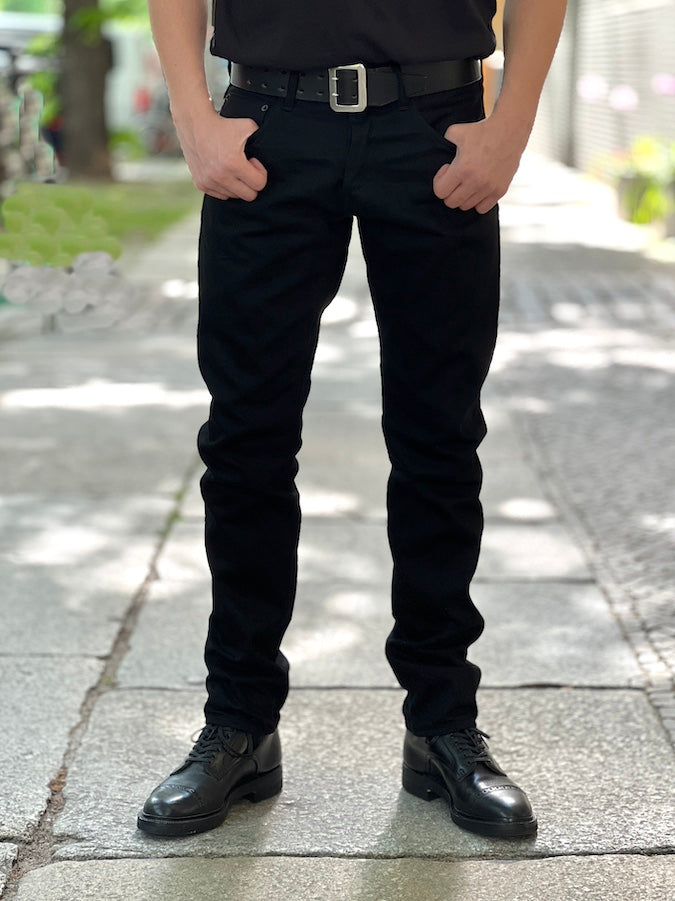 642-13JTBK - 13oz Selvedge "JET BLACK DENIM"- Relax Tapered