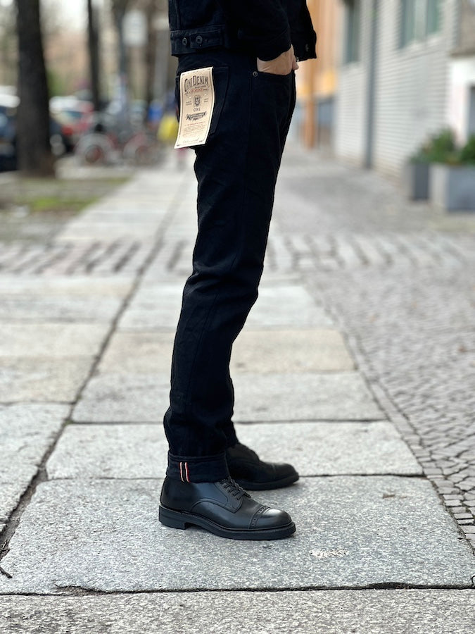 622ZR-BKBK - 20oz SECRET DENIM BLACK - Relaxed Tapered