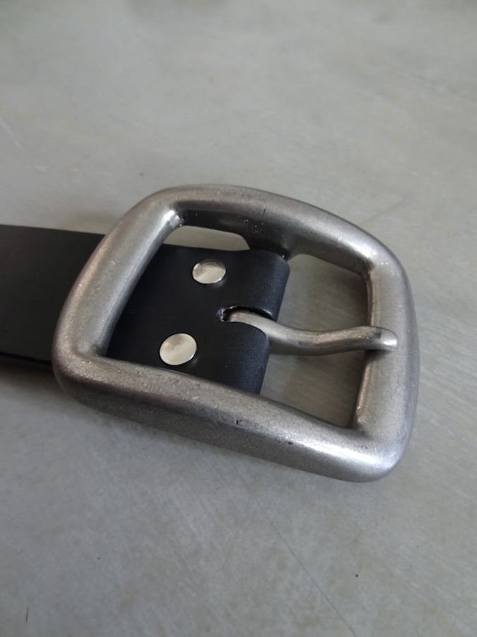 W001 - Super Heavyweight - Curved Leather Belt - Black - The strongest belt you can get !