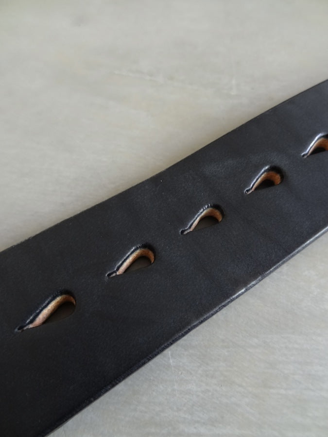 W001 - Super Heavyweight - Curved Leather Belt - Black - The strongest belt you can get !