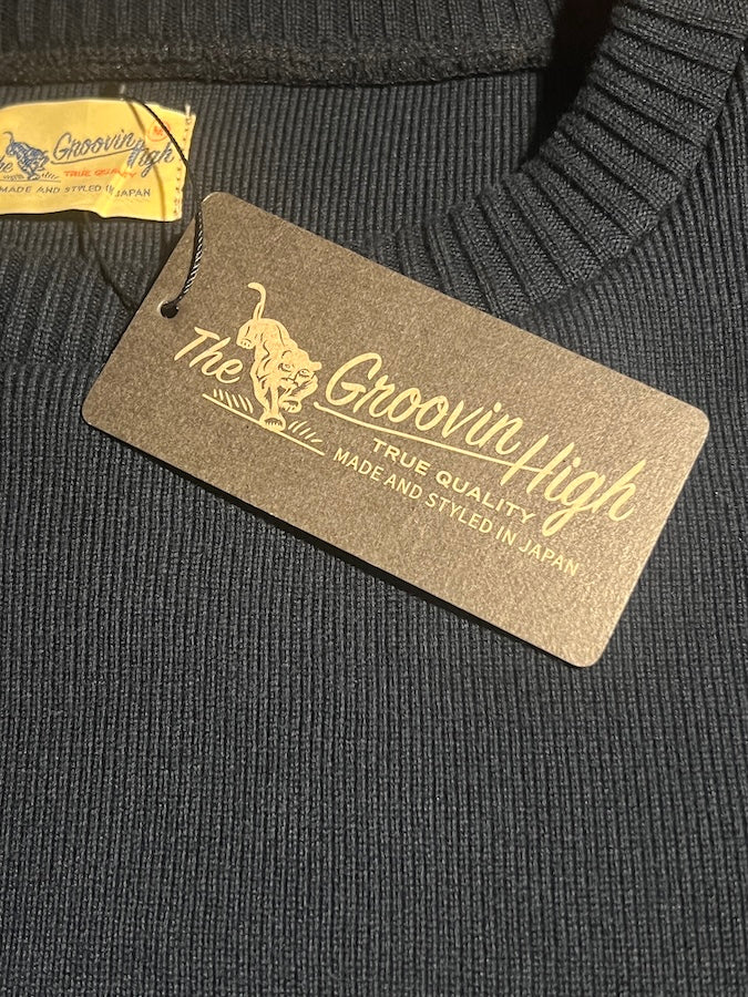 The GROOVIN HIGH - 1950s Heavy Knit Pocket Sweatshirt - Black