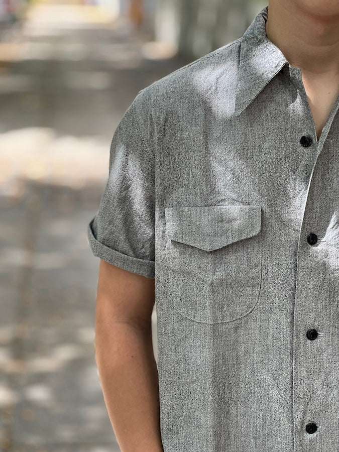 The GROOVIN HIGH #240109 - 1940s Chambray S/S Shirt - GREY