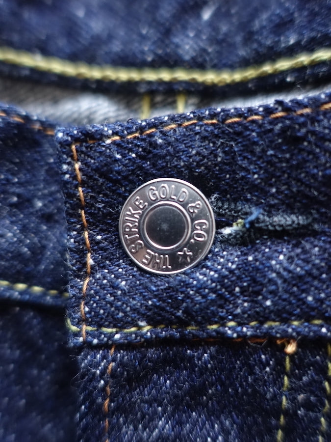 The Strike Gold SG0103KE【KEEP EARTH】Series - 100% Natural Indigo Rope Dyed - 17oz Original Selvedge Denim - Classic Straight