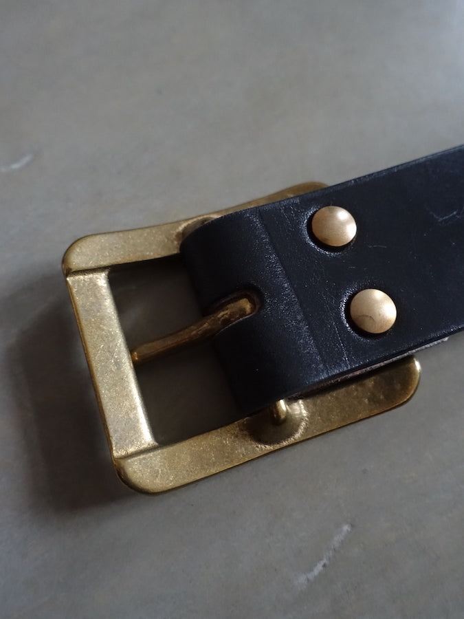 SGA0901 - Extra Heavy Black Leather Belt - Brass Buckle