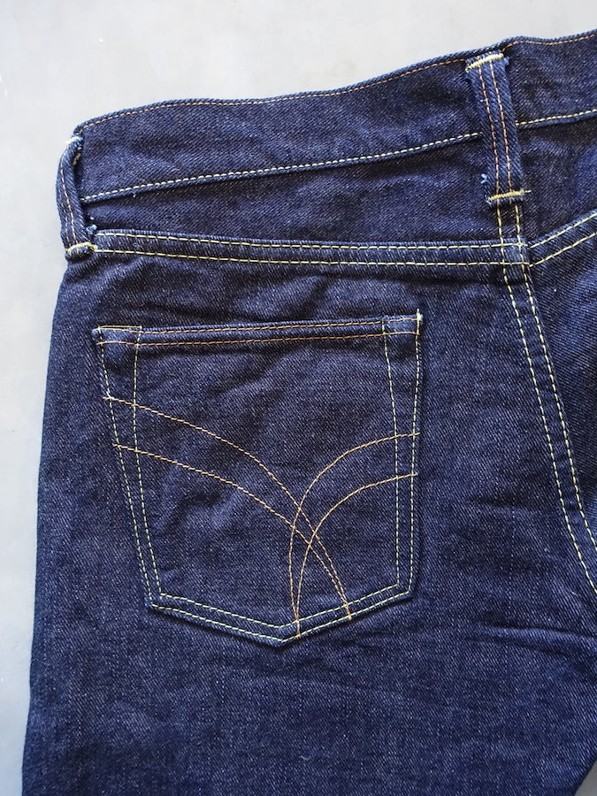 The Strike Gold SG3105【COOL】Series - 17oz Selvedge Denim - Dark Indigo Warp & Grey Weft - Left Hand Twill - STYLISH STRAIGHT