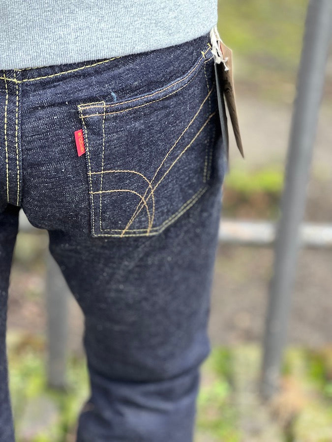 The Strike Gold SG5105【CLASSIC】Series - 15oz Slub Selvedge Denim - Right Hand Twill - Gray Weft - STYLISH STRAIGHT