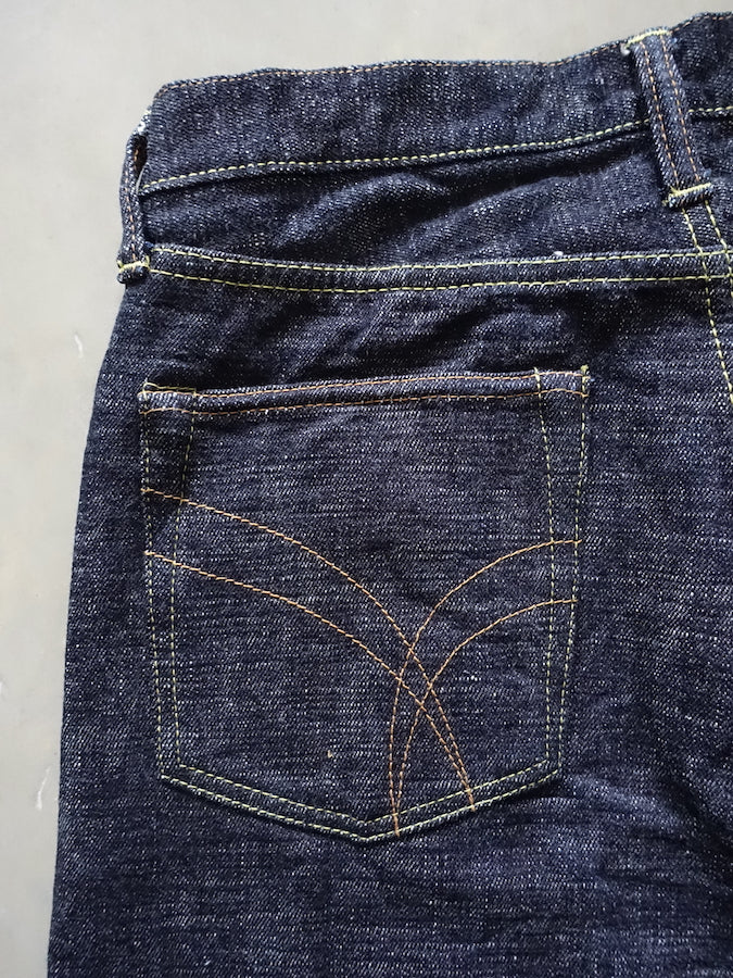 The Strike Gold SG7103【SUPER SLUBBY】Series - 17oz Horizontal Super Slub Selvedge Denim - Right Hand Twill - CLASSIC STRAIGHT