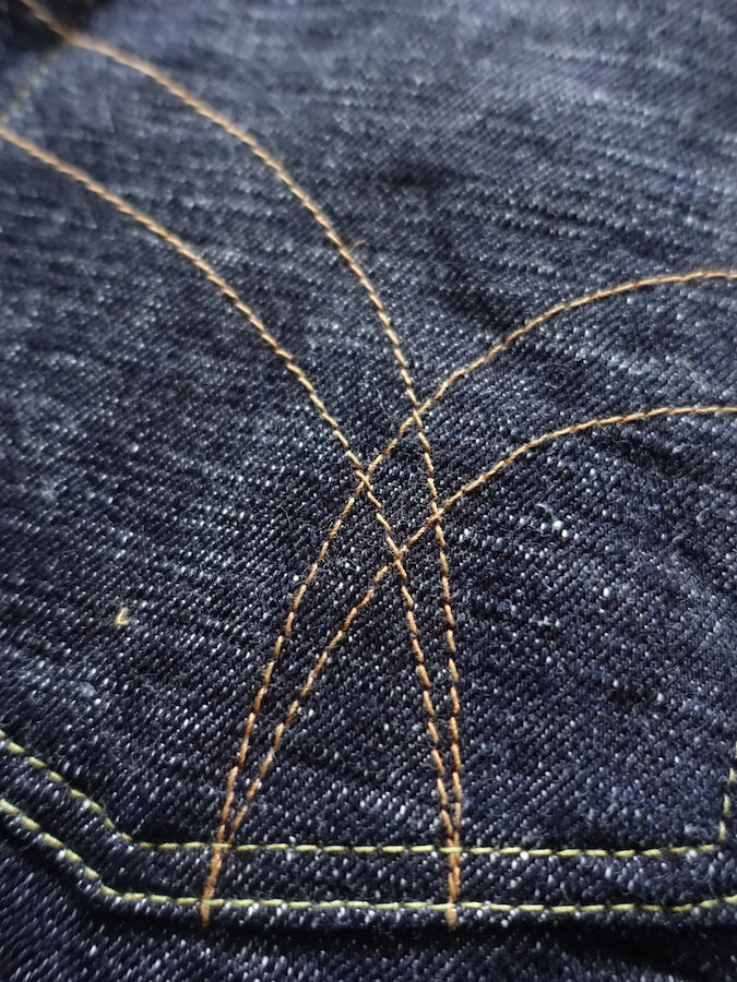 The Strike Gold SG7103【SUPER SLUBBY】Series - 17oz Horizontal Super Slub Selvedge Denim - Right Hand Twill - CLASSIC STRAIGHT