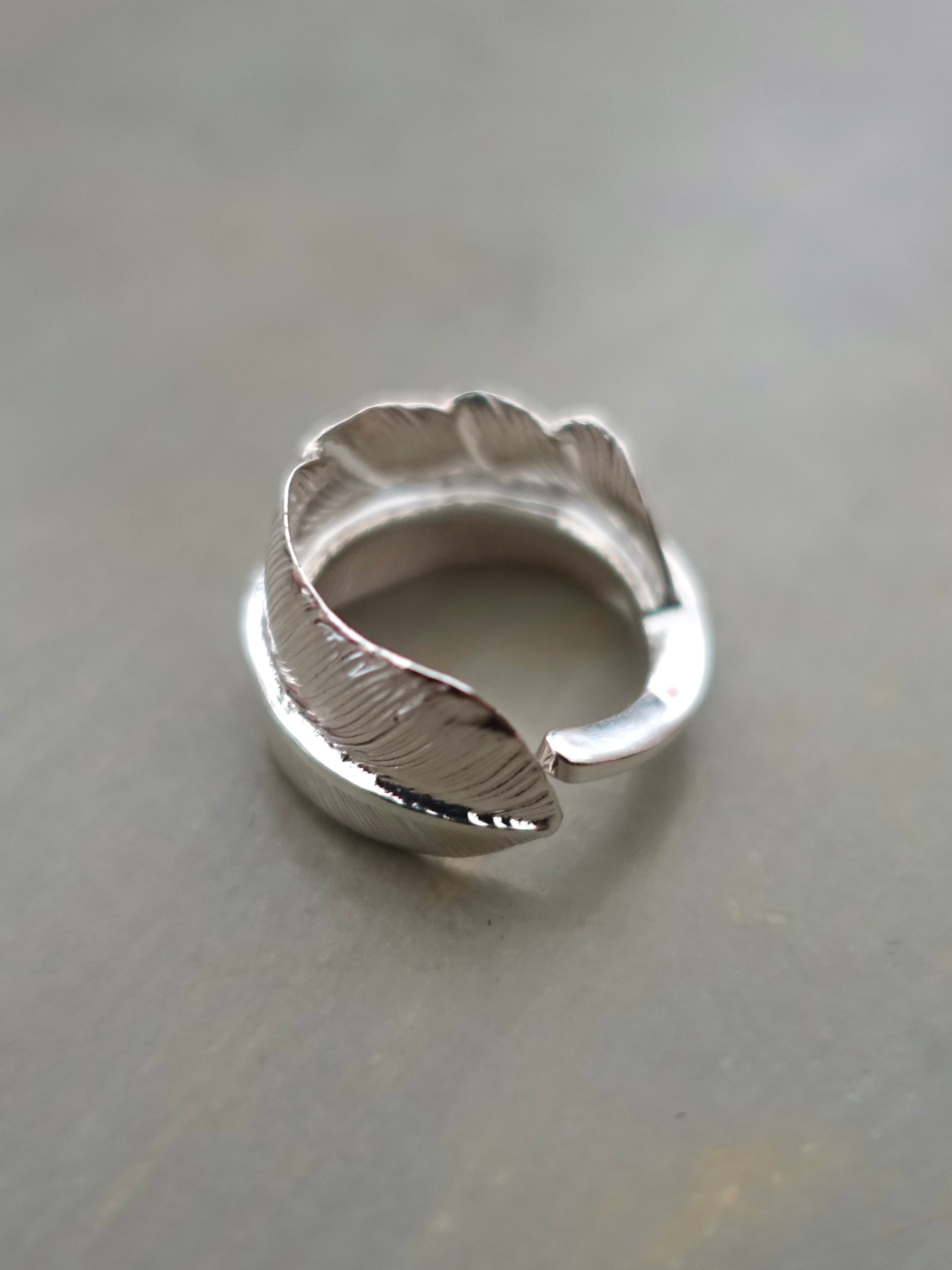 R-015 - Feather Ring