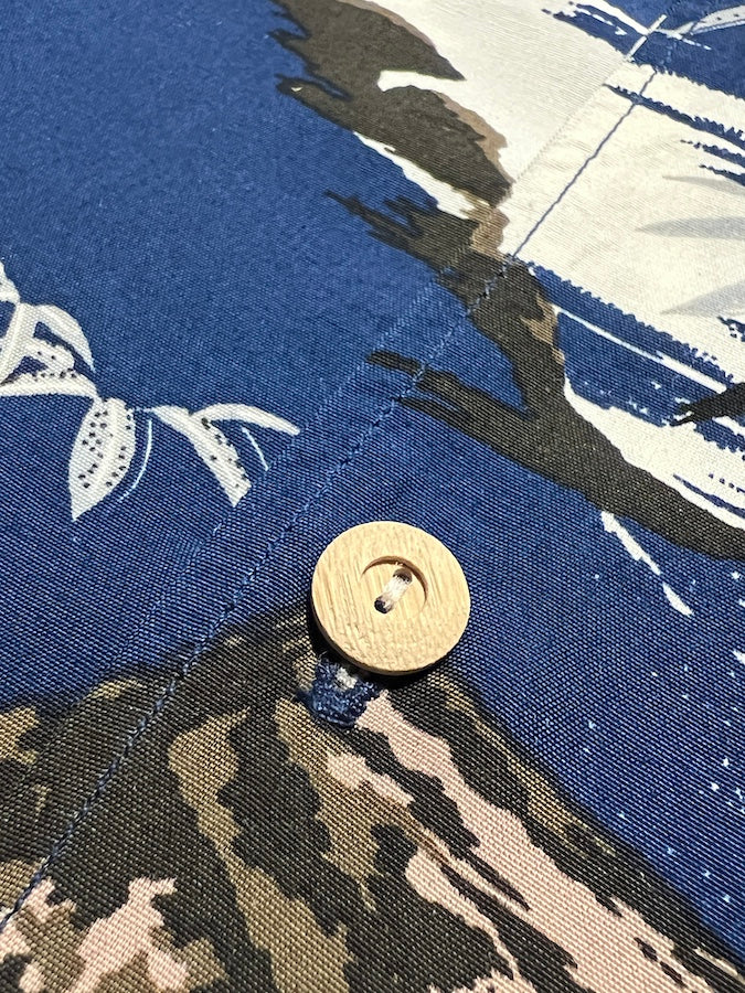 DELUXEWARE - AL-14S [DOUBLE TIGER] - HAWAII SHIRT - 100% RAYON hand-printed by Japanese artisans in 16 colors - NAVY