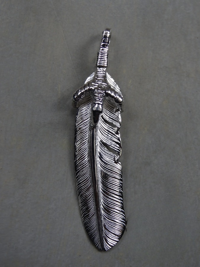 P-567R - Feather Pendant with Eagle Grab - Large - Right