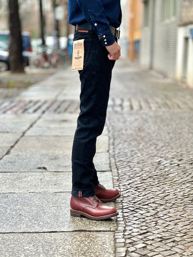 246ZR-BKBK - 20oz SECRET DENIM Black x Black - Neat Straight