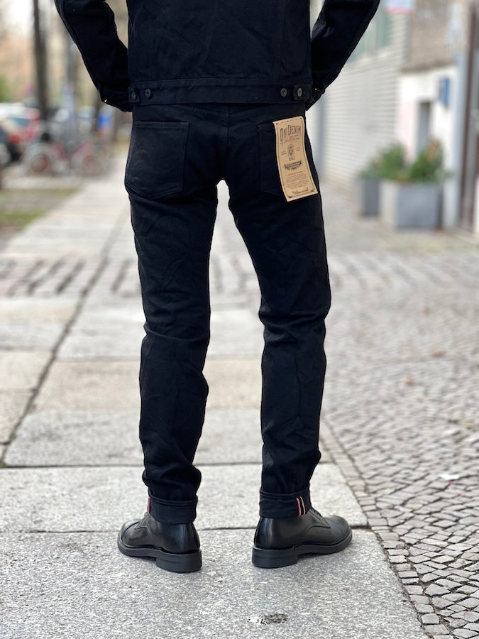 622ZR-BKBK - 20oz SECRET DENIM BLACK - Relaxed Tapered