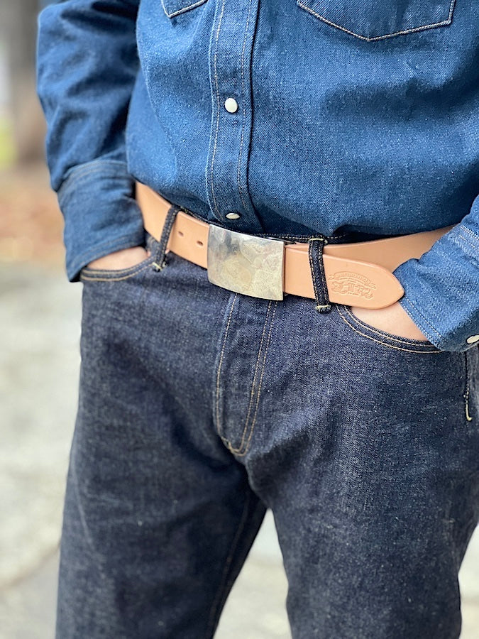 B-83 - Handmade Flat Buckle - Cow Leather Belt - Natural