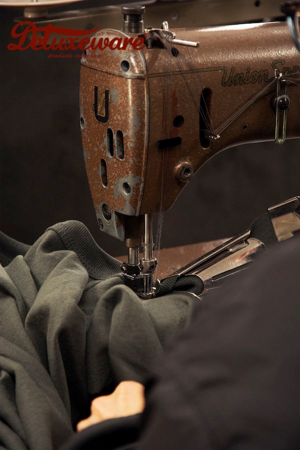 DELUXEWARE - Loopwheeled Sweatshirt - S100-00 [BLACK MIX] - The fabric is produced in Wakayama and sewn on vintage UNION SPECIAL-Flat Seamer machines - PAT A