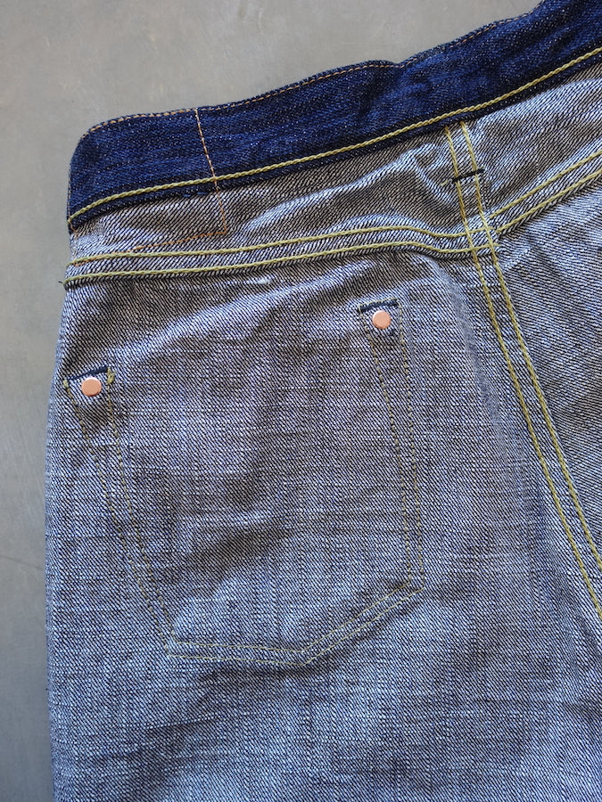 The Strike Gold SG8104【SHOWER SLUBBY】Series - 16oz Horizontal Super Slub Selvedge Denim - Right Hand Twill - REGULAR TAPERED