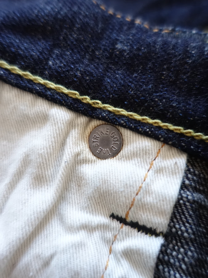 The Strike Gold SG5103【CLASSIC】Series - 15oz Slub Selvedge Denim - Right Hand Twill - Gray Weft - CLASSIC STRAIGHT