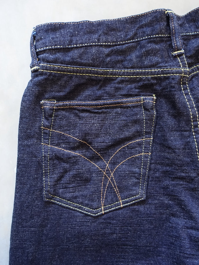 The Strike Gold SG5103【CLASSIC】Series - 15oz Slub Selvedge Denim - Right Hand Twill - Gray Weft - CLASSIC STRAIGHT