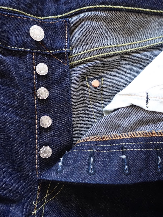 The Strike Gold SG3105【COOL】Series - 17oz Selvedge Denim - Dark Indigo Warp & Grey Weft - Left Hand Twill - STYLISH STRAIGHT