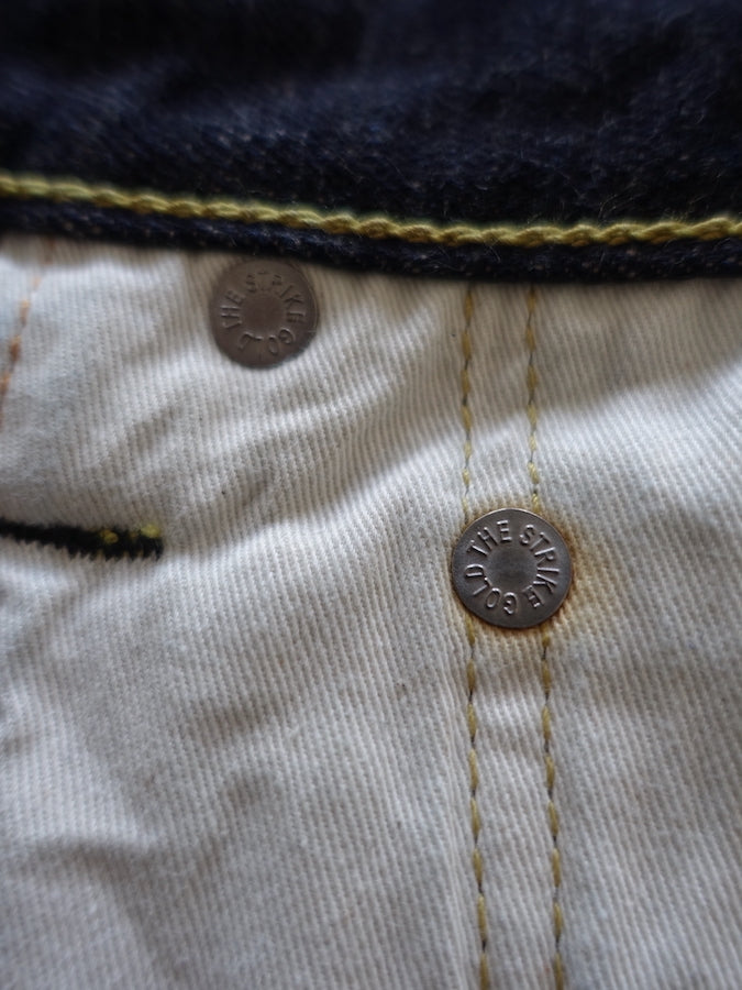 The Strike Gold SG5105【CLASSIC】Series - 15oz Slub Selvedge Denim - Right Hand Twill - Gray Weft - STYLISH STRAIGHT