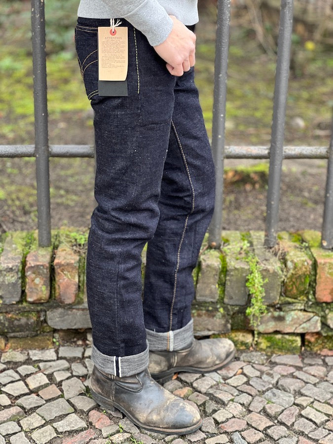 The Strike Gold SG5105【CLASSIC】Series - 15oz Slub Selvedge Denim - Right Hand Twill - Gray Weft - STYLISH STRAIGHT