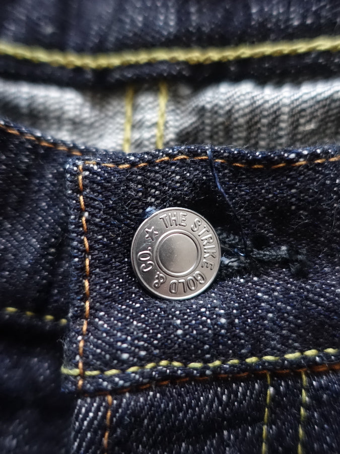 The Strike Gold SG7103【SUPER SLUBBY】Series - 17oz Horizontal Super Slub Selvedge Denim - Right Hand Twill - CLASSIC STRAIGHT