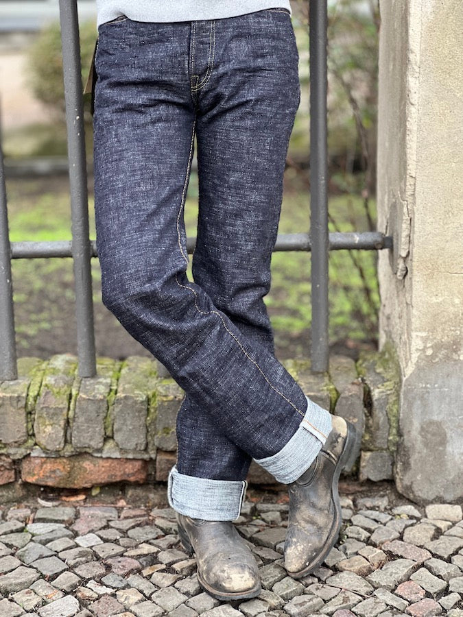 The Strike Gold SG7103【SUPER SLUBBY】Series - 17oz Horizontal Super Slub Selvedge Denim - Right Hand Twill - CLASSIC STRAIGHT