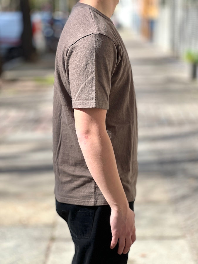 UES - NO.8 SLUB NEP SHORT SLEEVE T-SHIRT - Coffee