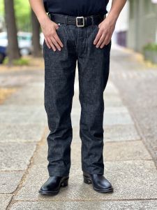 FULL COUNT - 1101BK Black Straight - 100% Zimbabwe Cotton - 13.7oz Selvedge Denim - One Washed