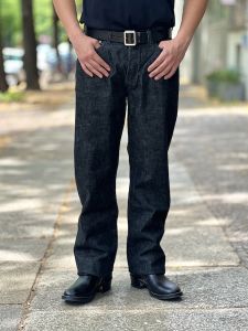 FULL COUNT - 0105BK Black Wide Cut - 100% Zimbabwe Cotton - 13.7oz Selvedge Denim - One Washed