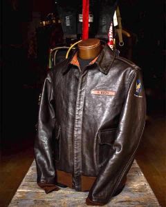 TOYS McCOY - TMJ1811 - "V. HILTS" - STEVE McQUEEN "The Great Escape" - TYPE A2 HORSEHIDE LEATHER JACKET